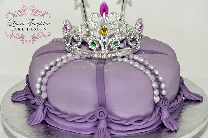 Princess Crown Pillow Cake