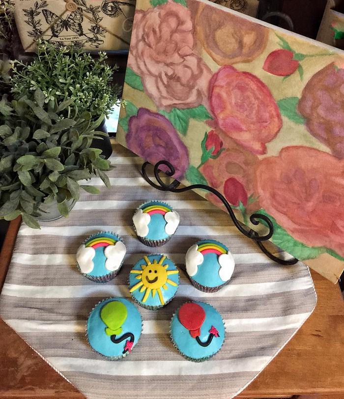 Sunshine and Rainbow cupcakes 