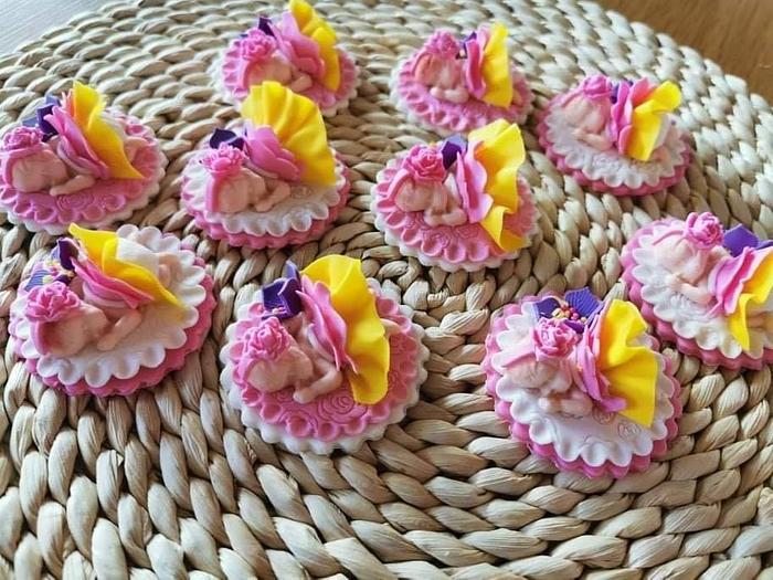 Muffin or cookie decoration for baby shower 