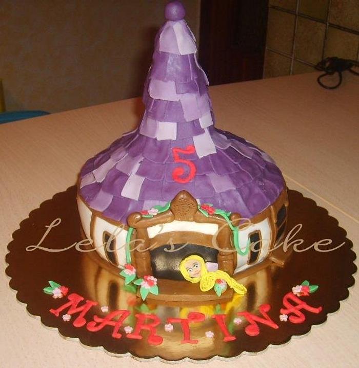 rapunzel cake