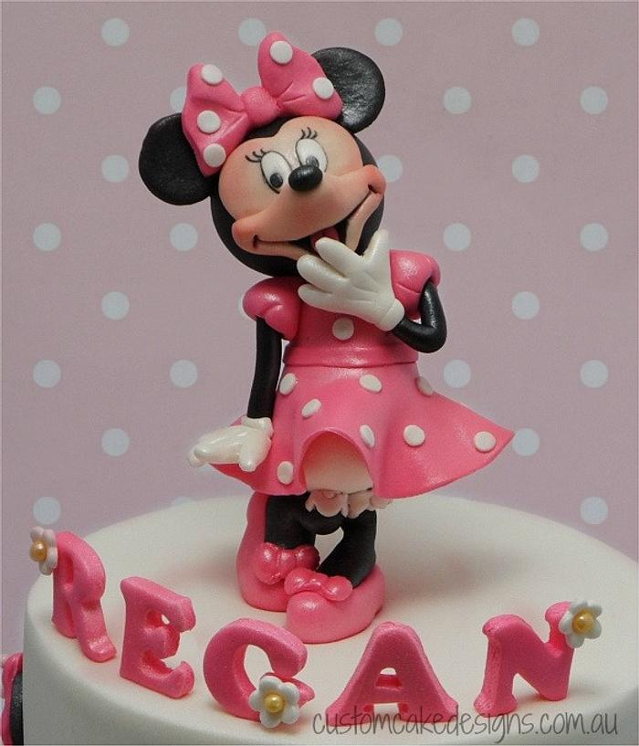 Giggling Minnie Cake