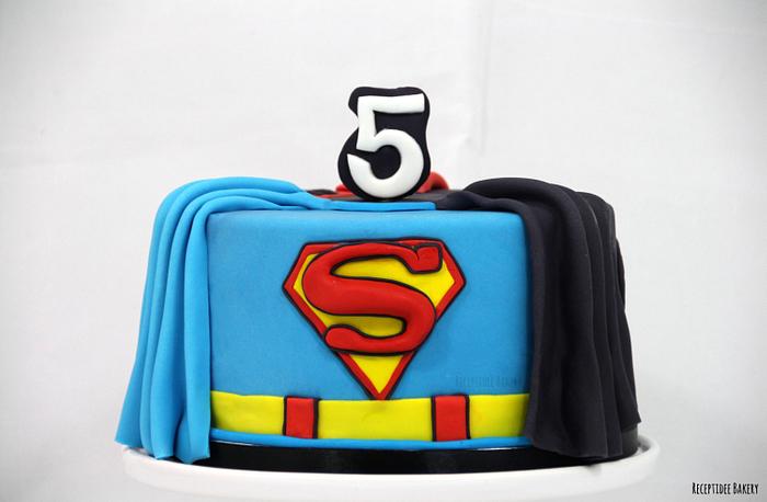 Superhero cake: Spiderman, Superman, Batman
