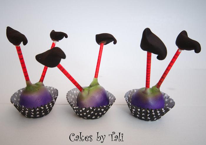 Witch legs cake pops for Halloween
