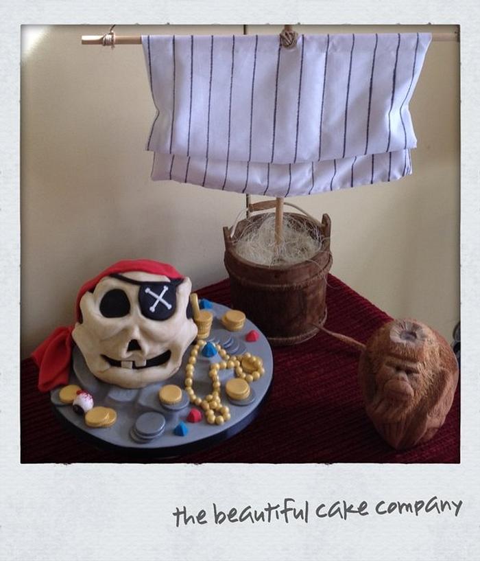 Pirate skull birthday cake