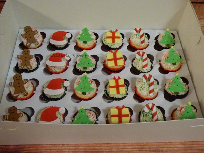 Mini Christmas Cupcakes