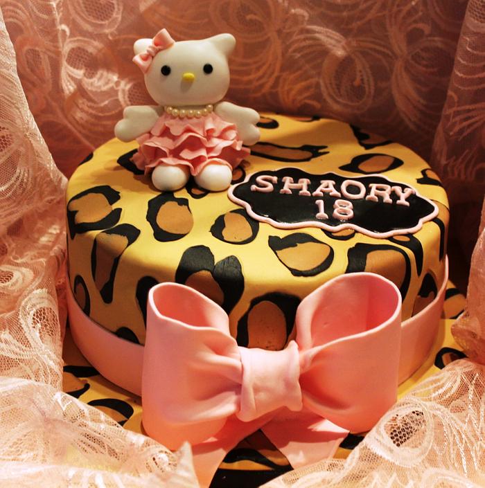 Tarta Hello Kitty .- Hello Kitty and leopard Cake