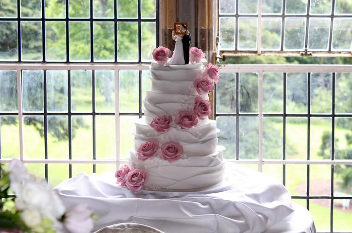 Pink Roses Wedding Cake