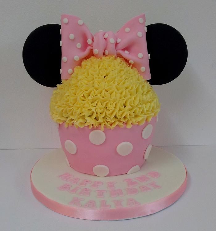 Minnie Mouse Themed Giant Cupcake
