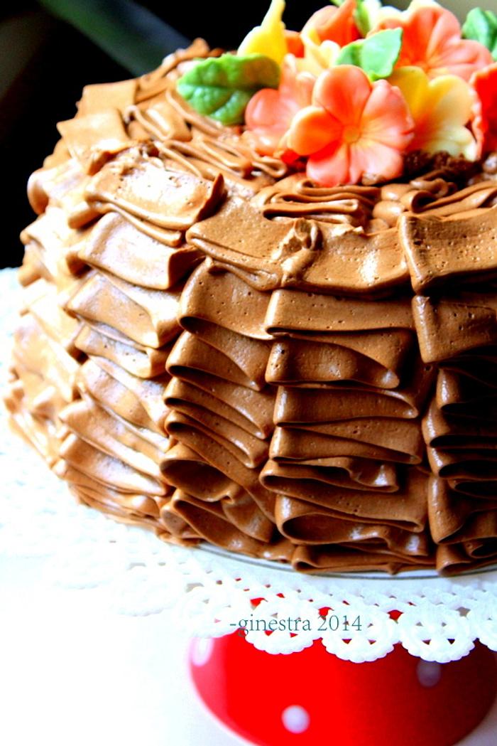chocolate and cinnamon ruffle cake