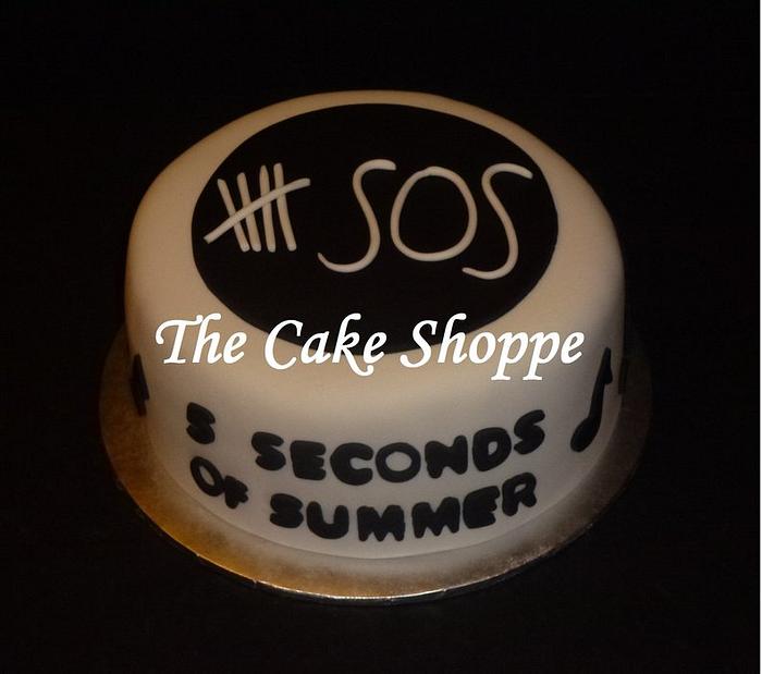 5 Seconds of Summer cake
