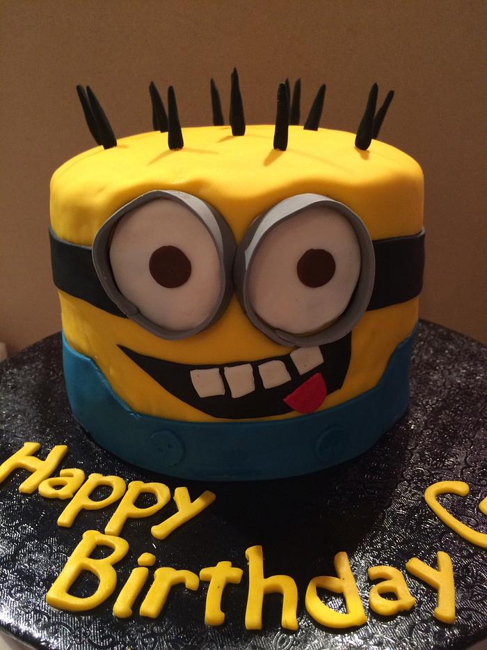 Minion Cake