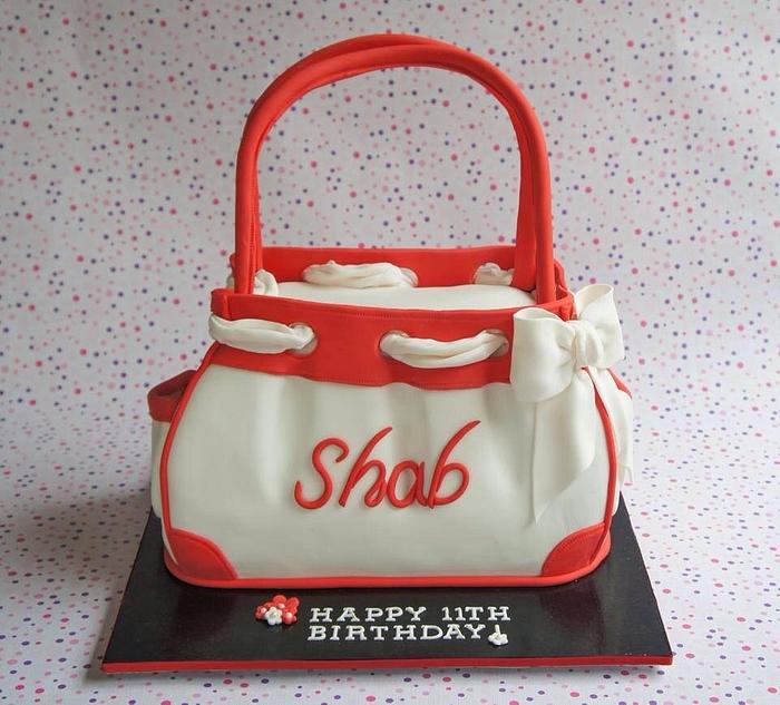 Hobo style hand bag cake