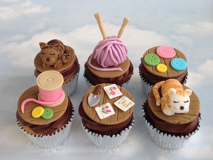 Knitting, cats and Gardening themed cupcakes