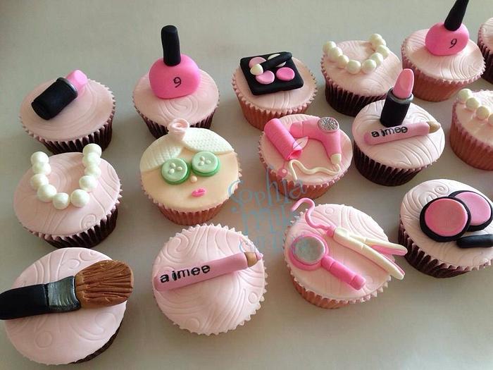 Pamper party cupcakes