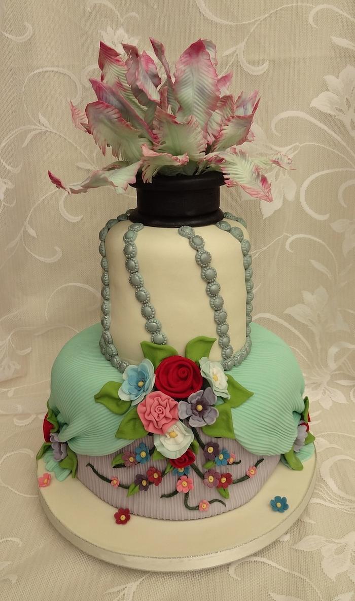 Couture wedding cake inspired by a 1920s costume design 