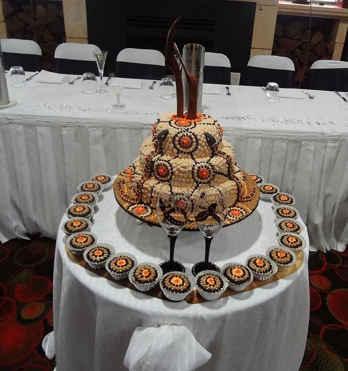 Aboriginal Dreamtime Wedding Cake and Cupcakes