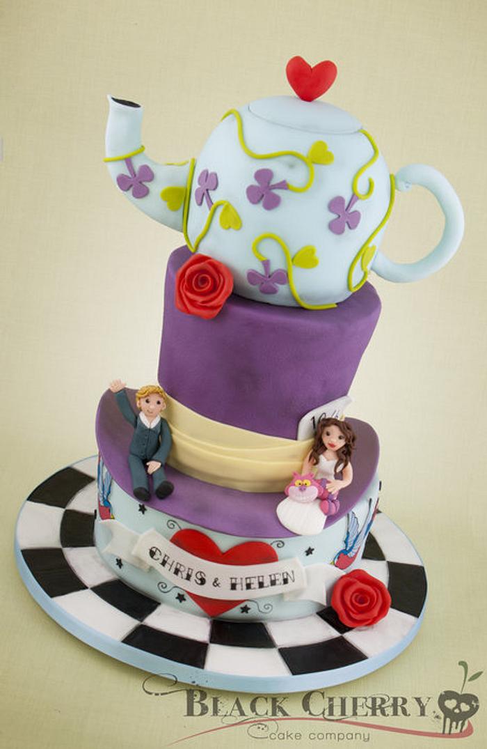 Alice in Wonderland / Tattoo Wedding Cake