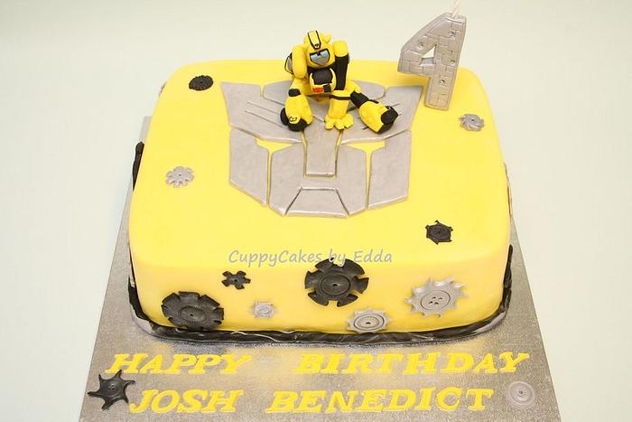 bumblebee transformer cake