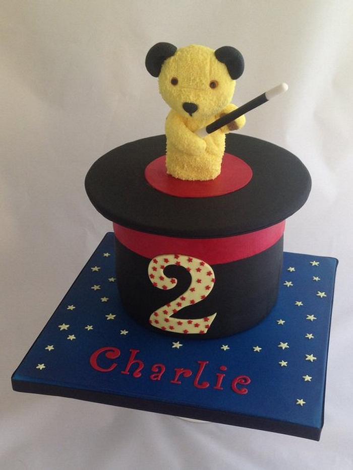 Sooty in a top hat birthday cake 
