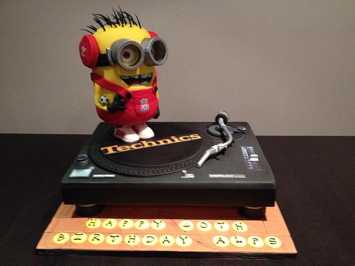 Minion DJ cake and turntable