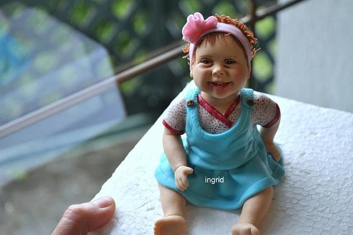 Baby from sugarpaste