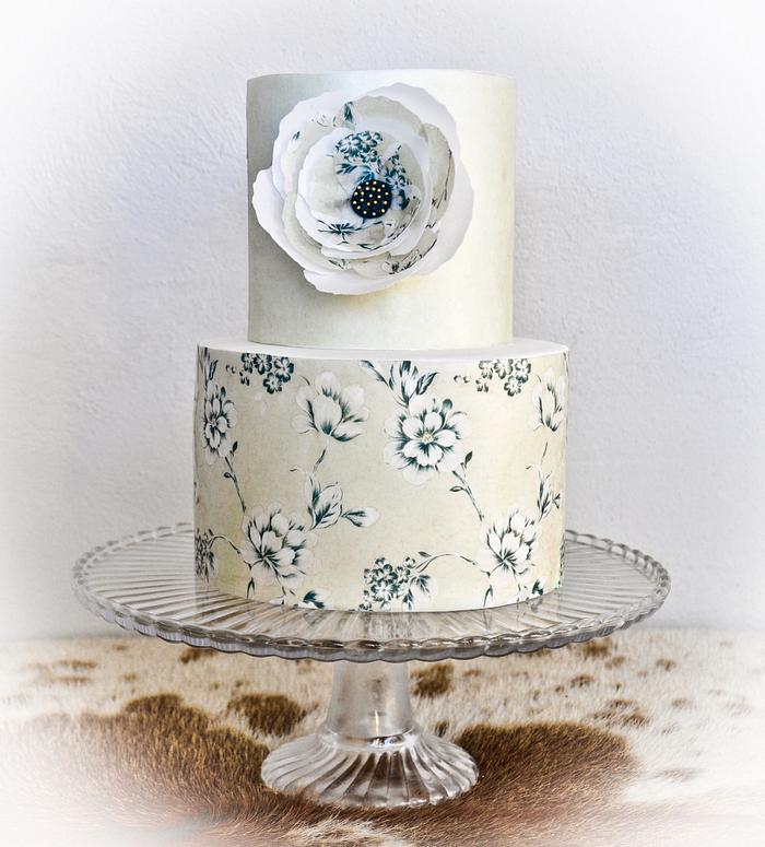 Intimate wedding cake