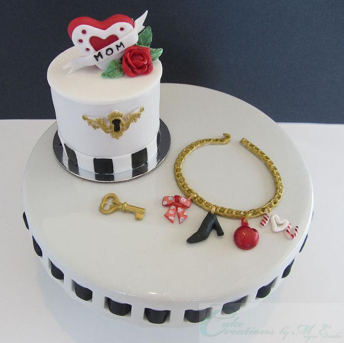 Mother's Day Jewelry Box Mini Cake & Charm Bracelet
