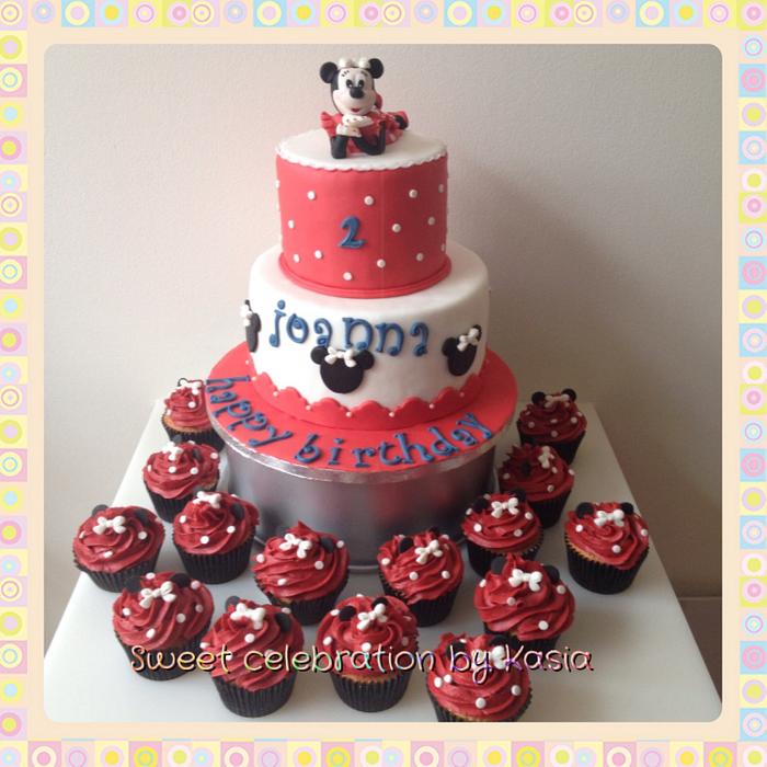 Red Minnie Mouse cake with cupcakes