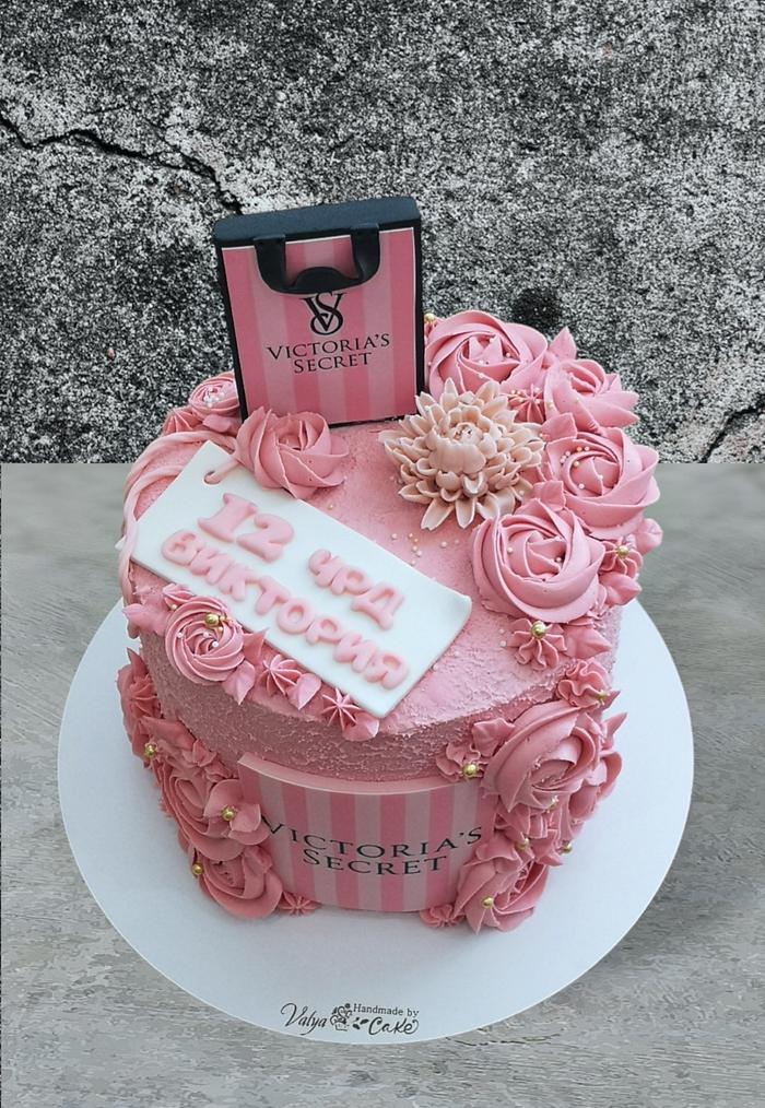 Victoria's Sekret cake