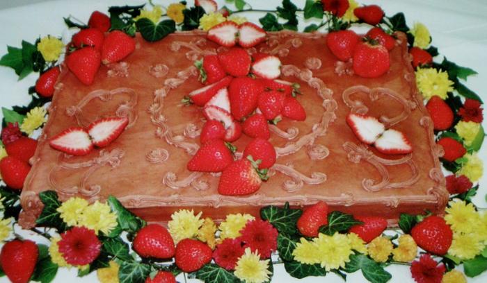 Buttercream chocolate sheet grooms cake