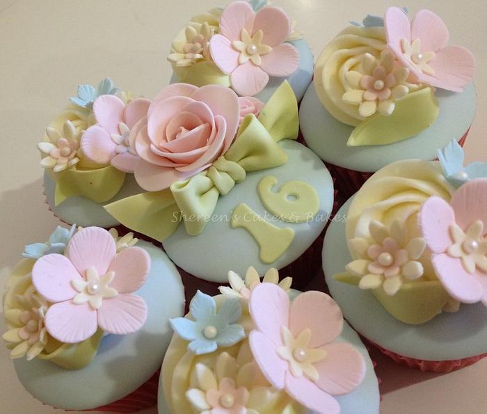 Sweet 16 Cupcakes