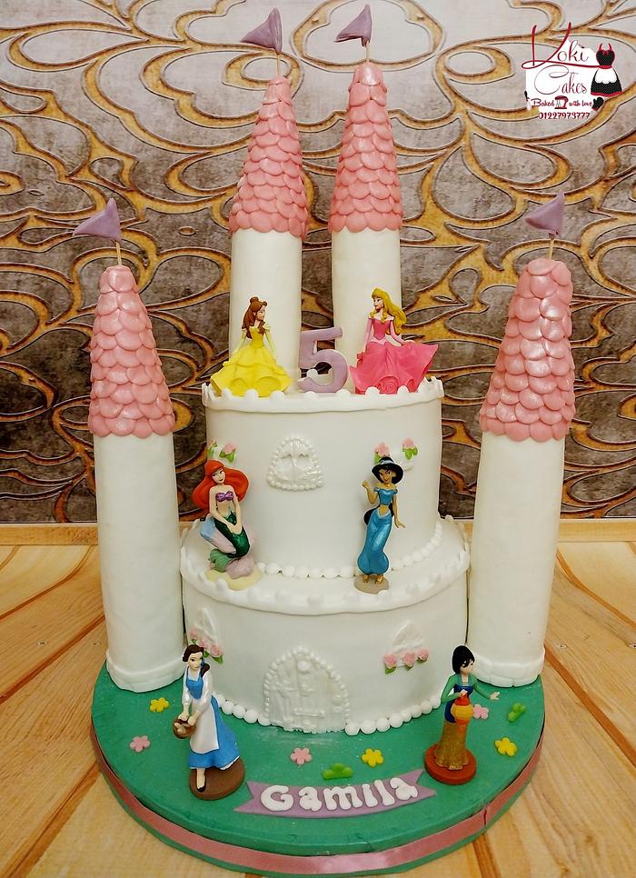 "Desiny princesses Castle cake"