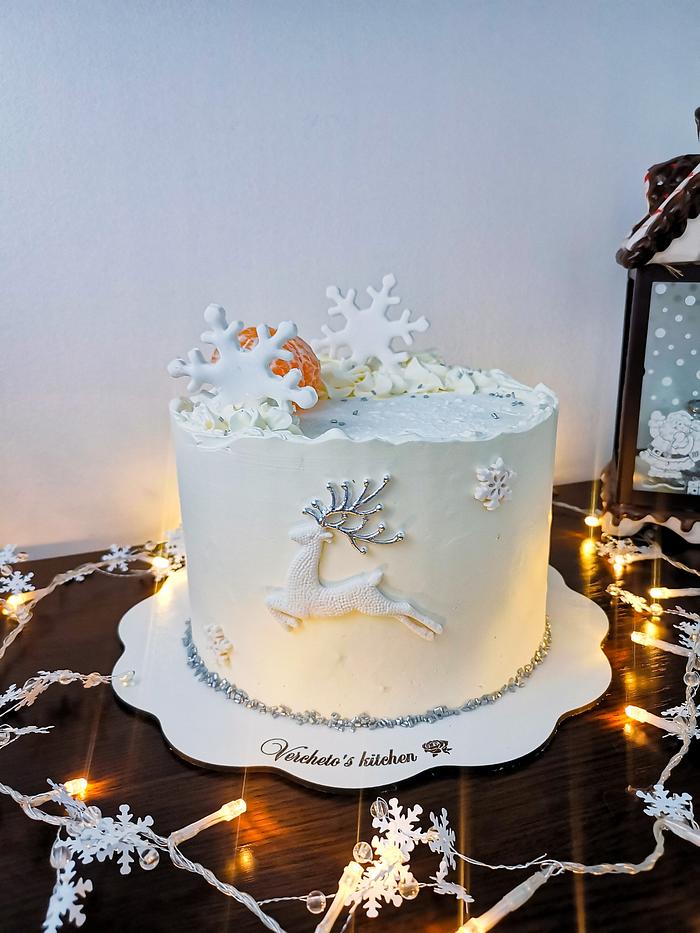 Christmas deer cake 