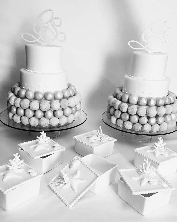 Wedding cake pops 