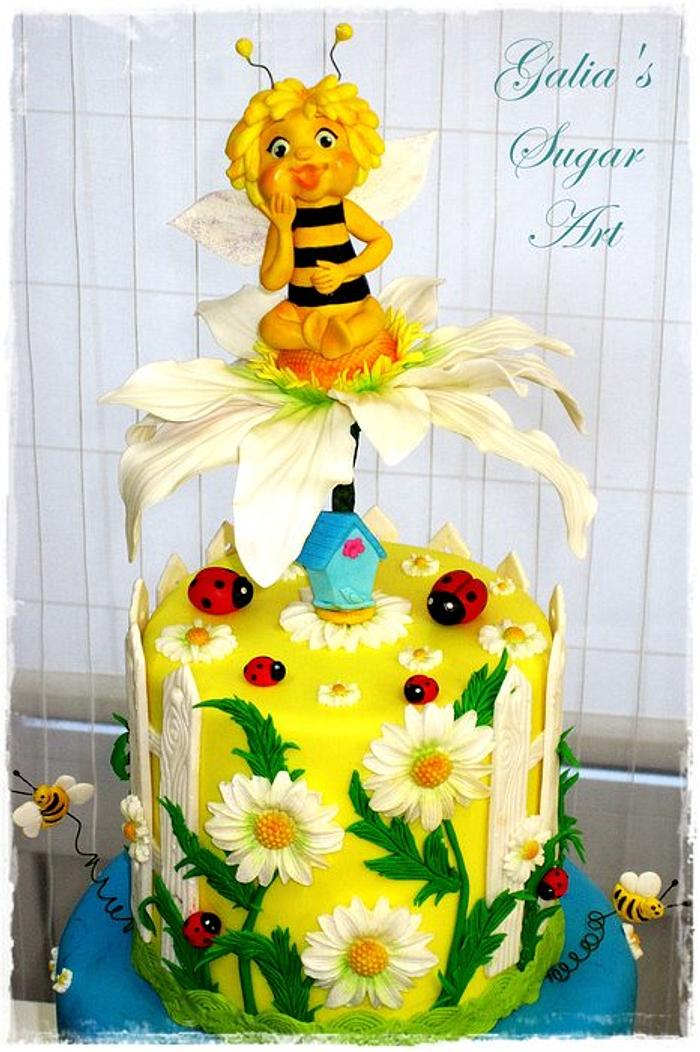 Cake Maya Bee