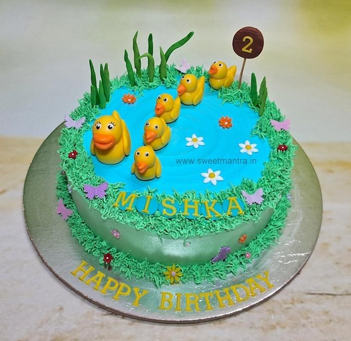 5 little ducks cream cake