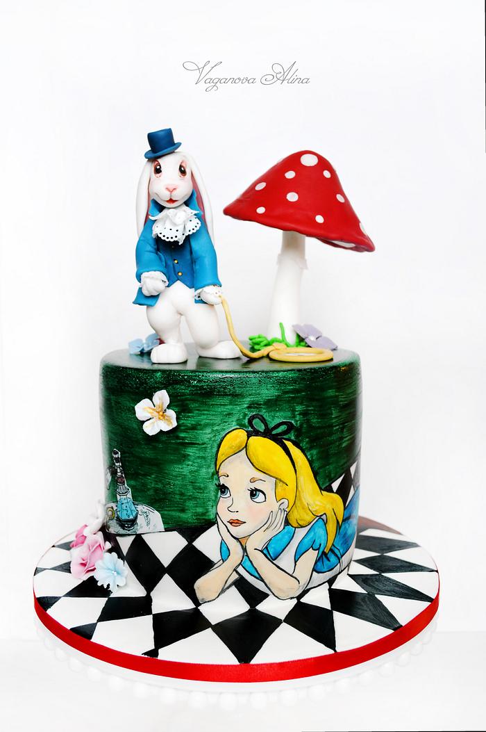 Alice in Wonderland Cake 