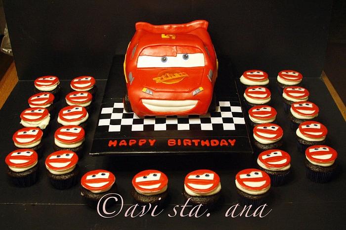 Cars Lightning McQueen Cake