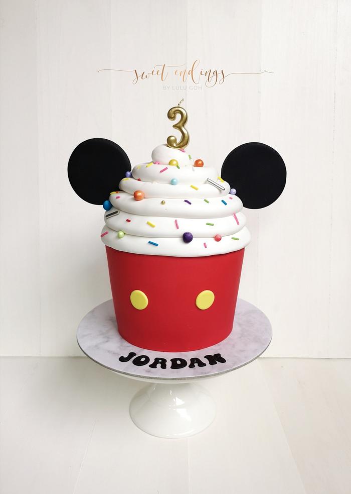 Mickey Cupcake Cake!