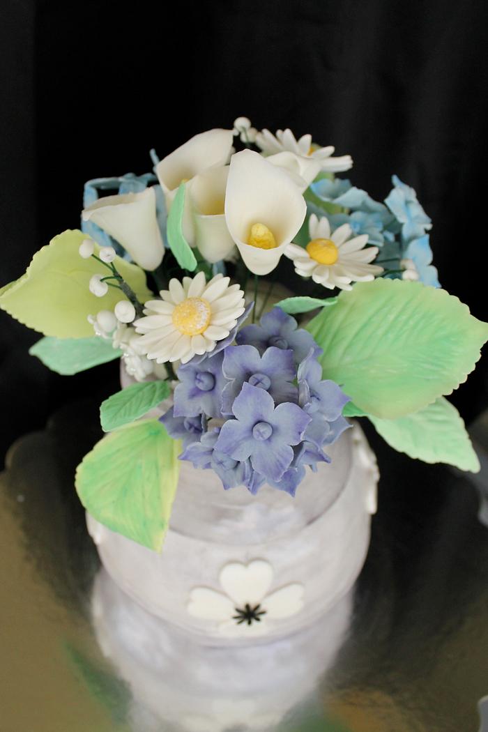 Flower vase cake