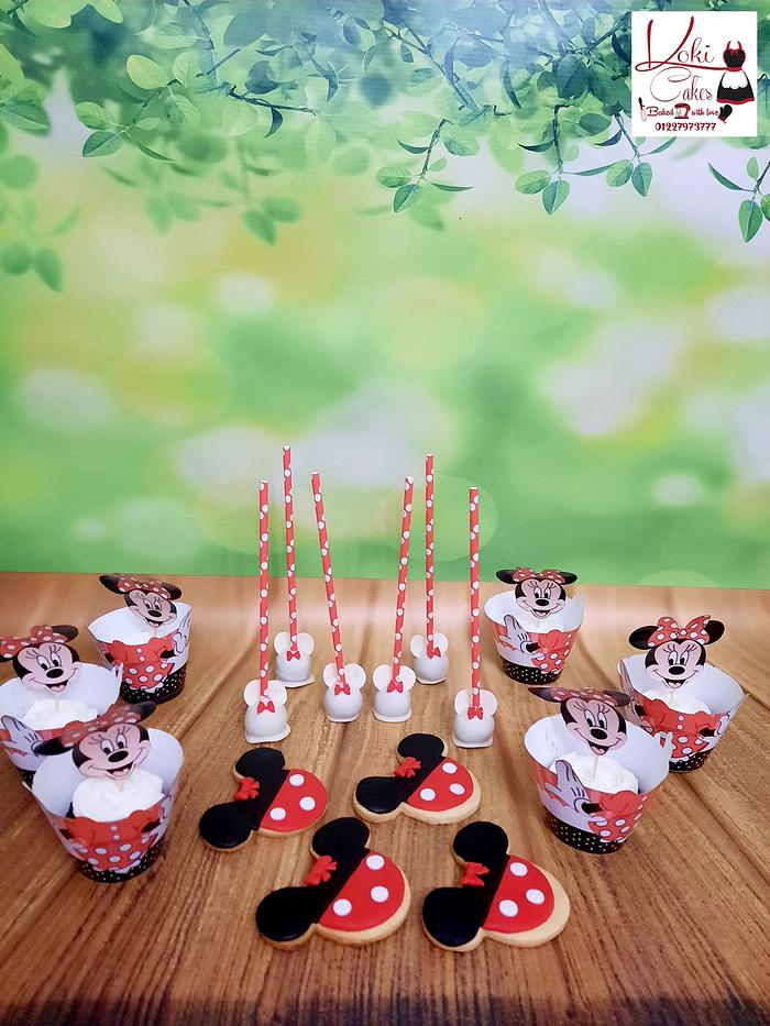 Minnie Mouse candy bar theme 