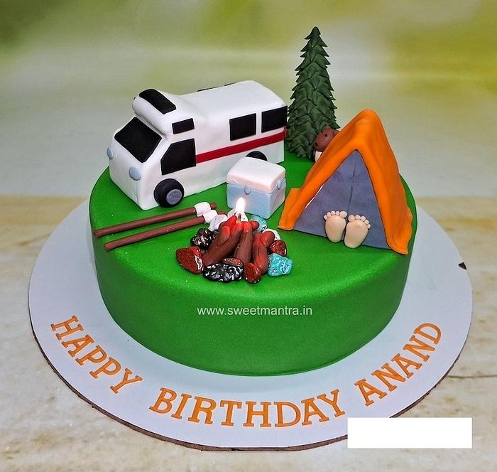 Caravan Road Trip cake