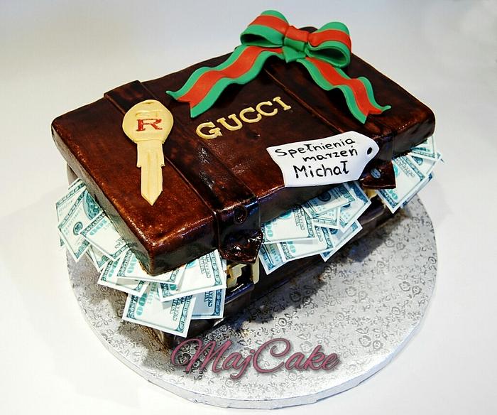 Gucci suitcase cake 