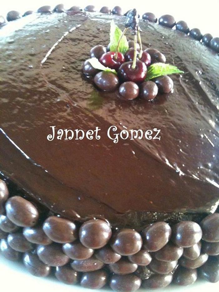 Chocolate and Cherries, Jannet Gòmez Cake Designer