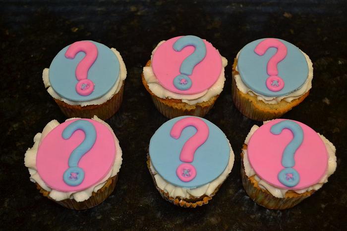 Gender reveal cupcakes 