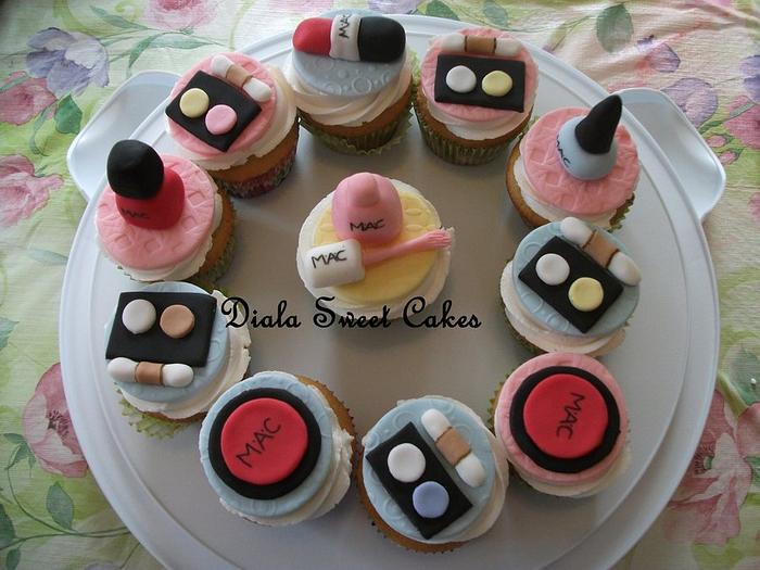 MAC make up cupcakes