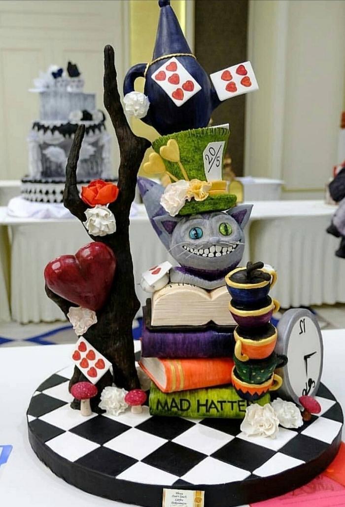 Alice İn Wonderland Cake 2 🥈