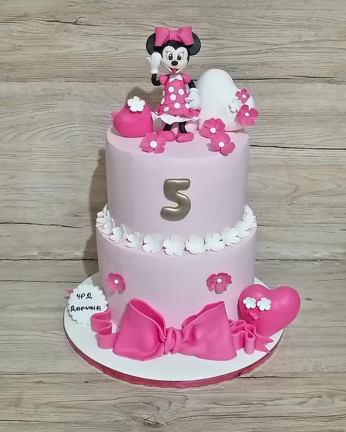 Minnie Mouse Cake 