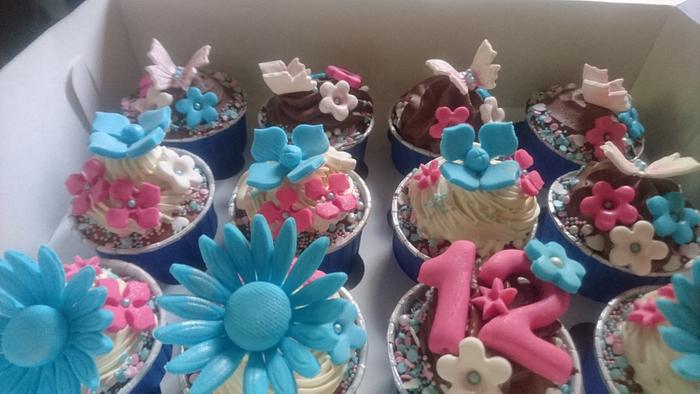 Birthday flowers cupcakes 
