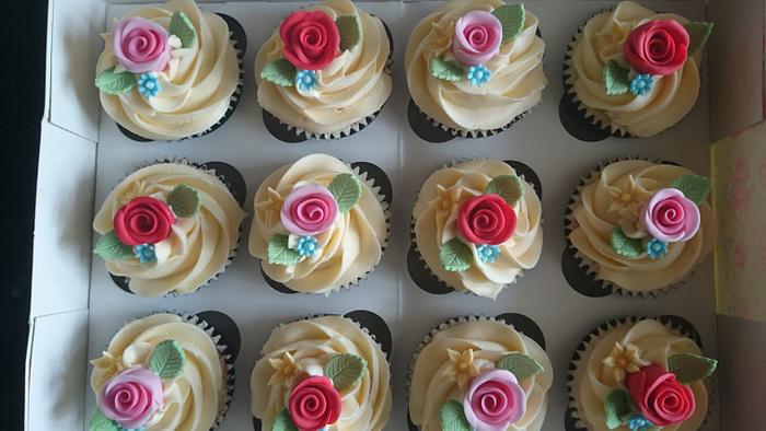 Rose garden cupcakes